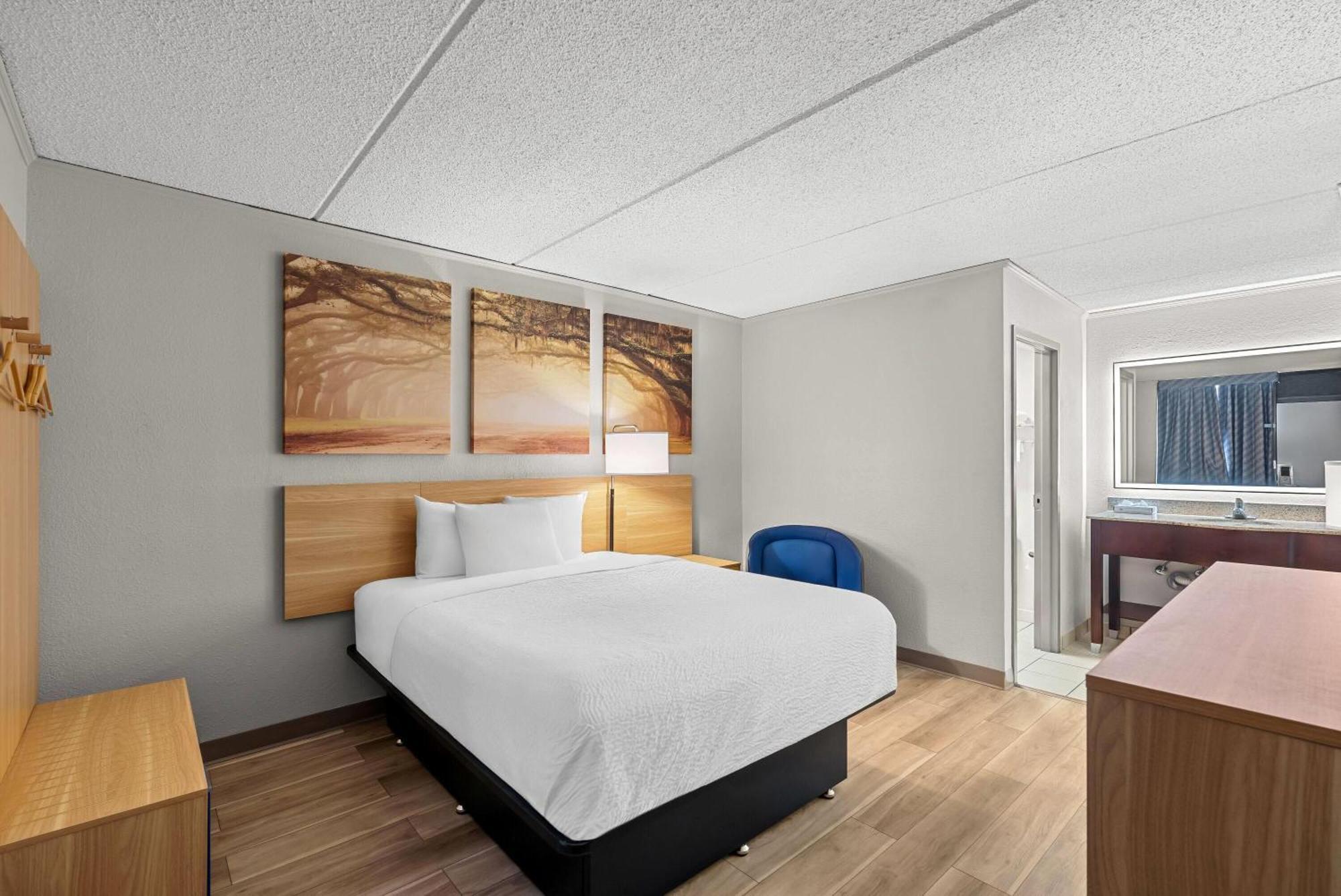 Days Inn By Wyndham Statesboro Extérieur photo