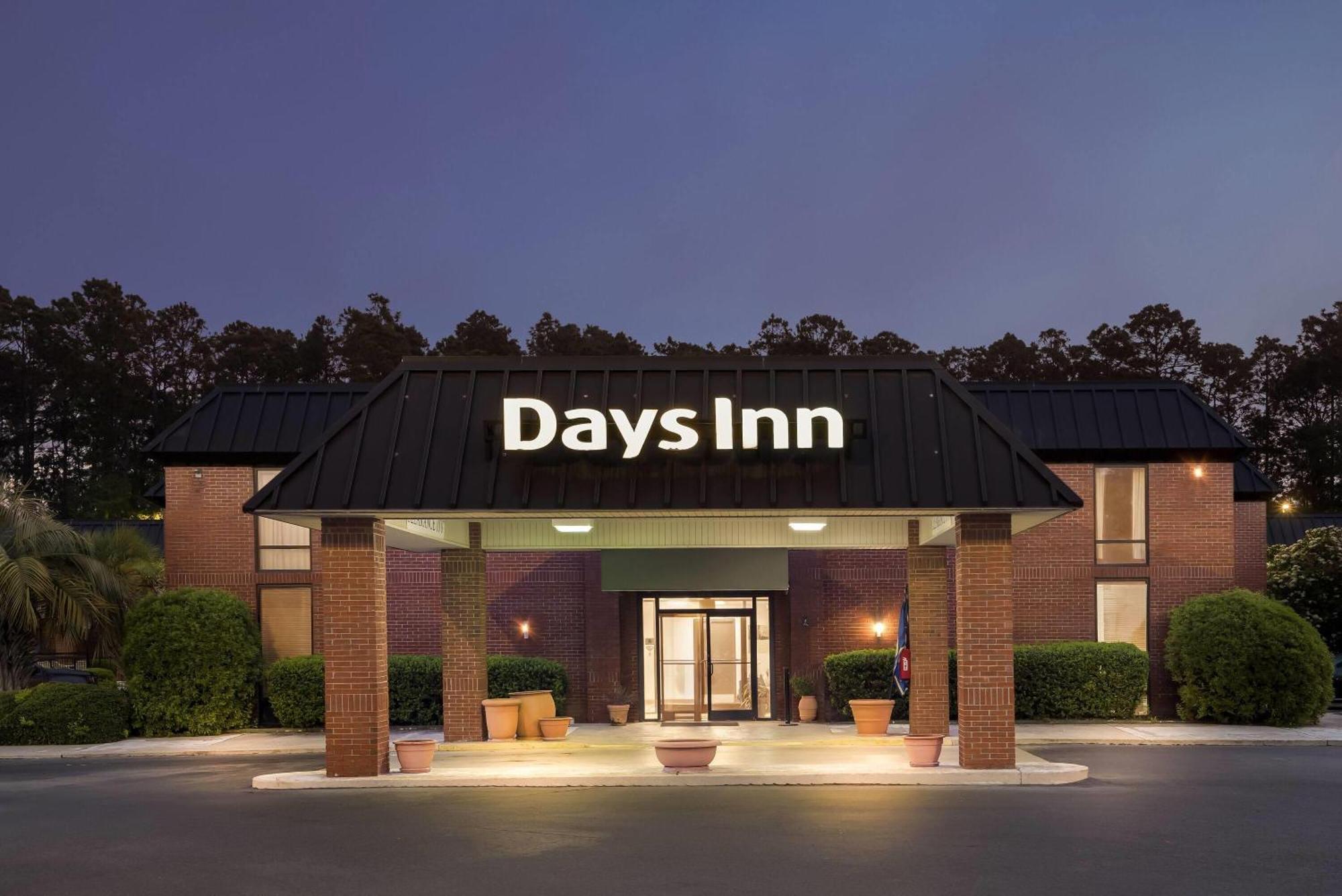 Days Inn By Wyndham Statesboro Extérieur photo