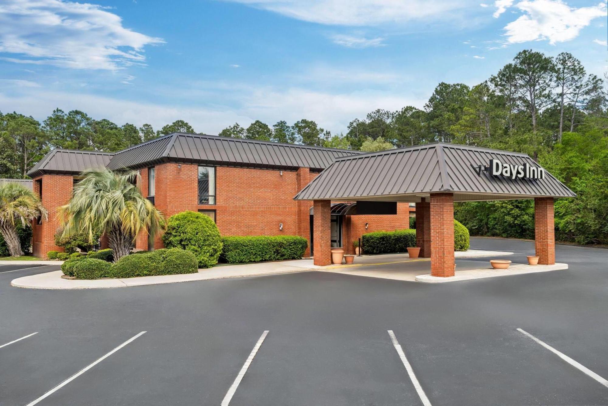 Days Inn By Wyndham Statesboro Extérieur photo